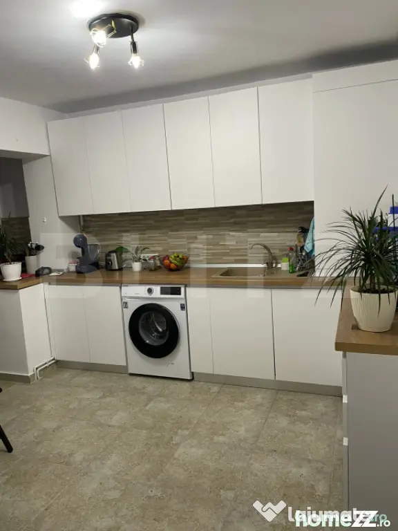 Apartament 3 camere, 74 mp, zona Micro 5 - Targoviste (Dambovita)