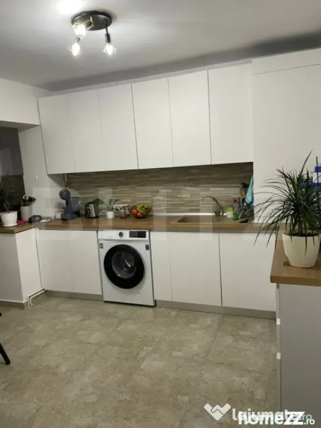 Apartament 3 camere, 74 mp, zona Micro 5 - Targoviste (Dambovita)