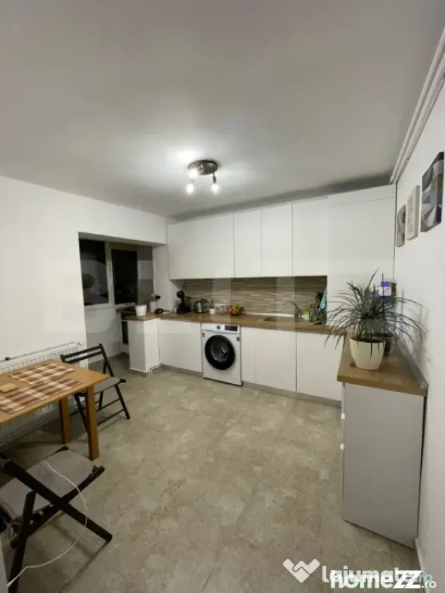 Apartament 3 camere, 74 mp, zona Micro 5 - Targoviste (Dambovita)