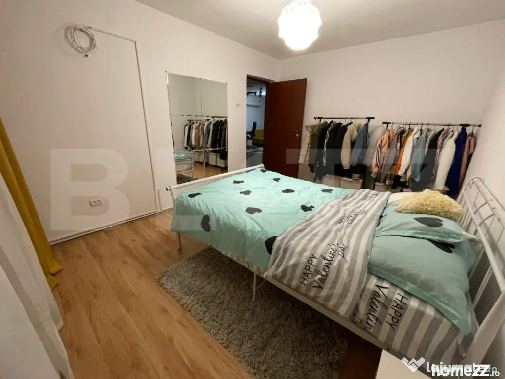 Apartament 3 camere, 74 mp, zona Micro 5 - Targoviste (Dambovita)