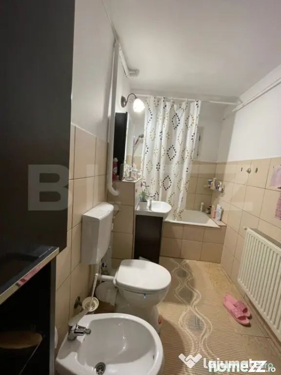 Apartament 3 camere, 74 mp, zona Micro 5 - Targoviste (Dambovita)