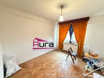 Apartament 4 camere zona C.E.C