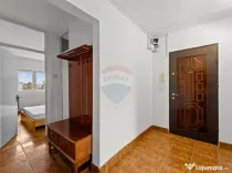 Apartament spațios cu 3 camere, de vânzare, în zona 30...