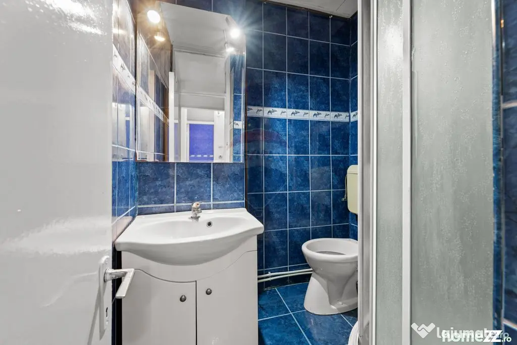 Apartament spațios cu 3 camere, de vânzare, în zona 30...