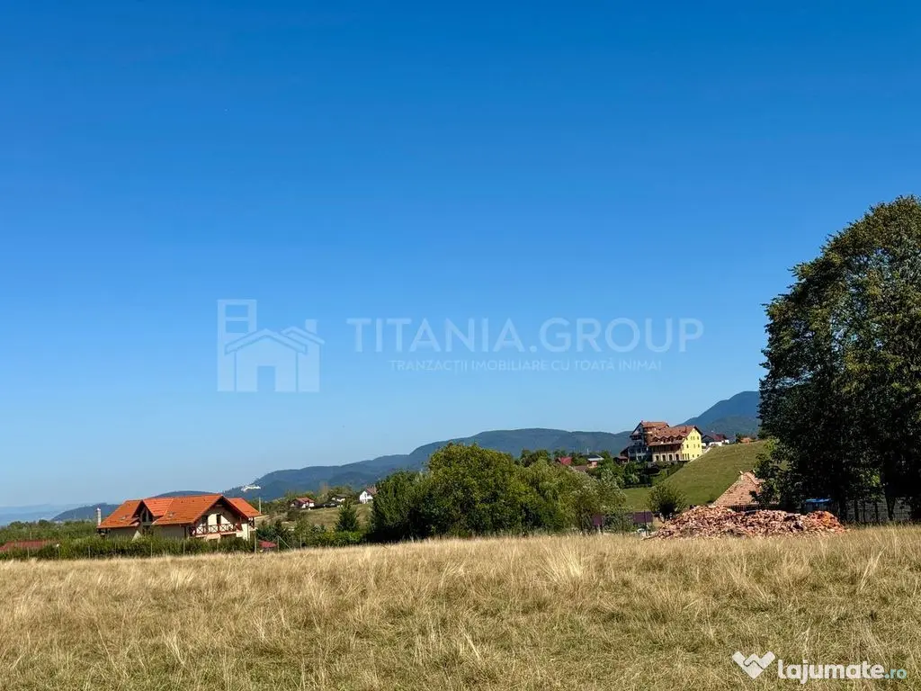 Teren intravilan parcelabil, priveliște spre munți, Soh...