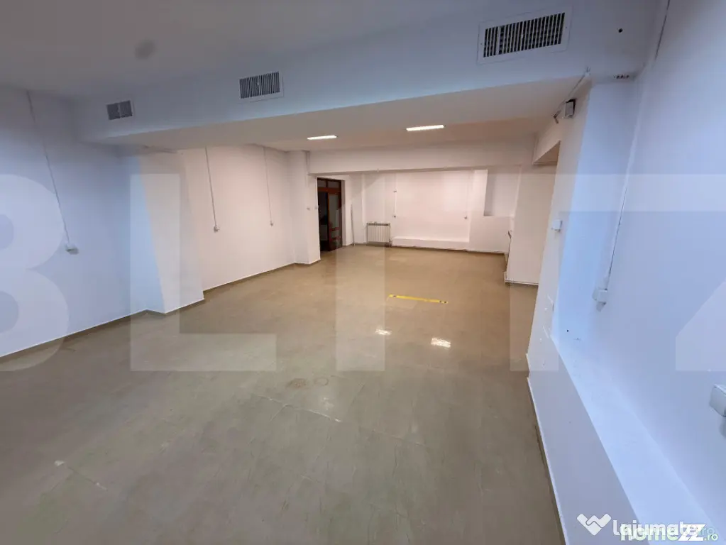 Spatiu comercial - zona Romarta