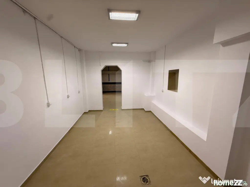 Spatiu comercial - zona Romarta