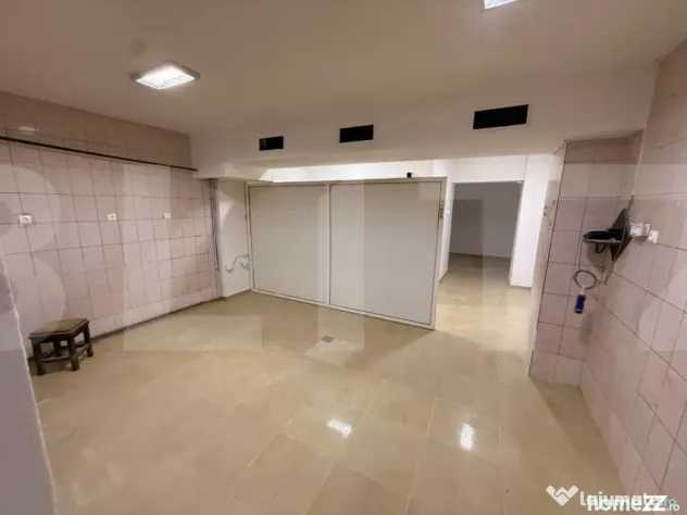 Spatiu comercial - zona Romarta