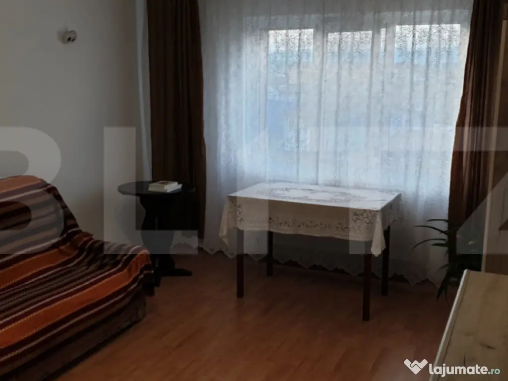 Apartament decomandat -zona Mall