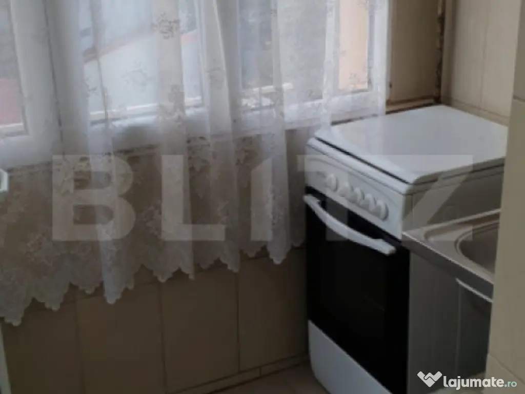 Apartament decomandat -zona Mall