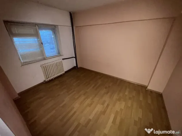 Apartament 3 camere zona Far