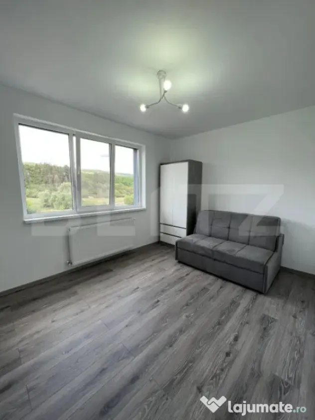Apartament 3 camere, cochet, 50 mp, parcare, zona Tineretulu