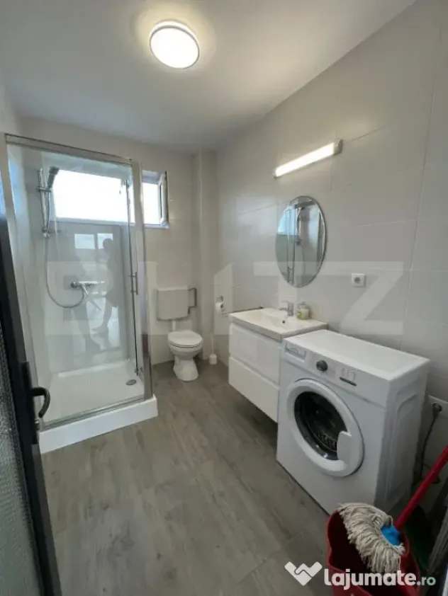 Apartament 3 camere, cochet, 50 mp, parcare, zona Tineretulu