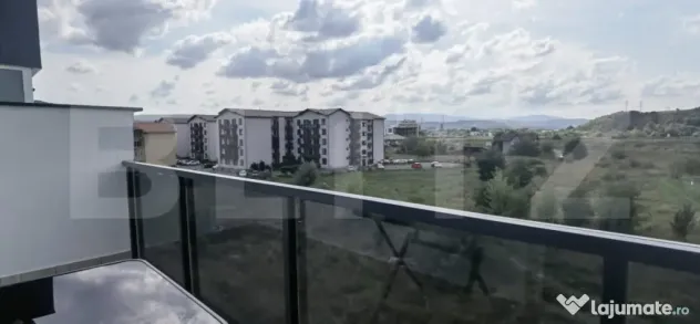 Apartament 3 camere, cochet, 50 mp, parcare, zona Tineretulu