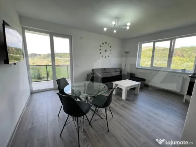 Apartament 3 camere, cochet, 50 mp, parcare, zona Tineretulu
