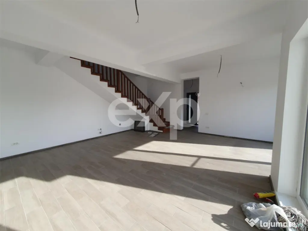 TVA inclus | Casa finisata la cheie 4 camere Trivale | Comis