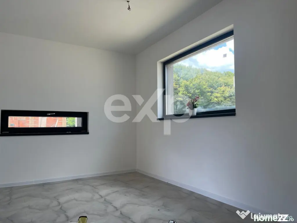 Casă parter cu 3 camere, curte generoasă și liniște depl