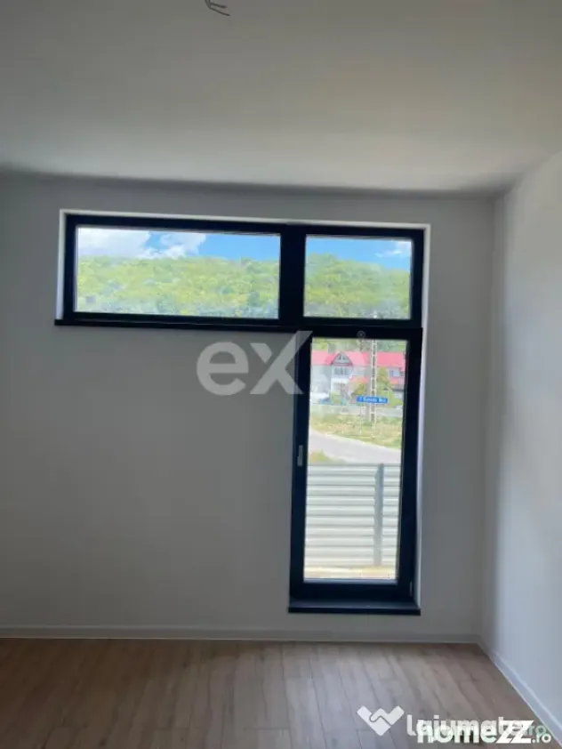 Casă parter cu 3 camere, curte generoasă și liniște depl