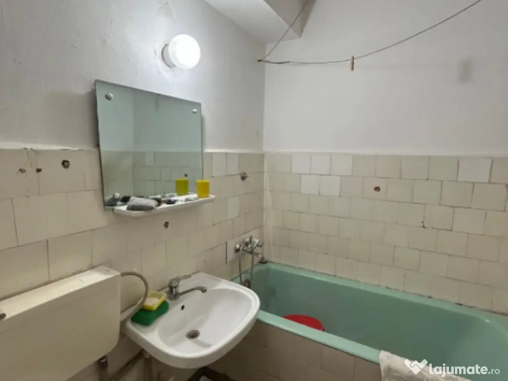 - Apartament 2 camere confort 1, etaj 2, Calea Galati