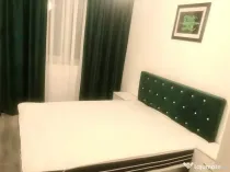 2 Camere intrarea in Parcul Cismigiu