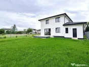 Vila 5 camere cu garaj langa Paradisul Verde 