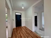 Vila 5 camere cu garaj langa Paradisul Verde 