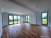 Vila 5 camere cu garaj langa Paradisul Verde 