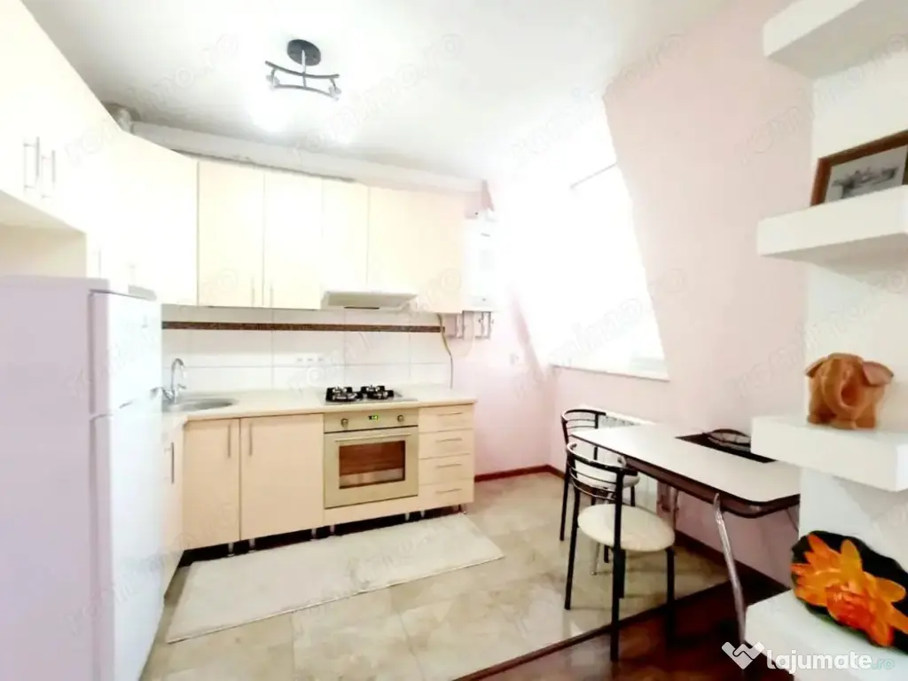 Se ofera spre inchiriere garsoniera in zona Aparatorii Patriei