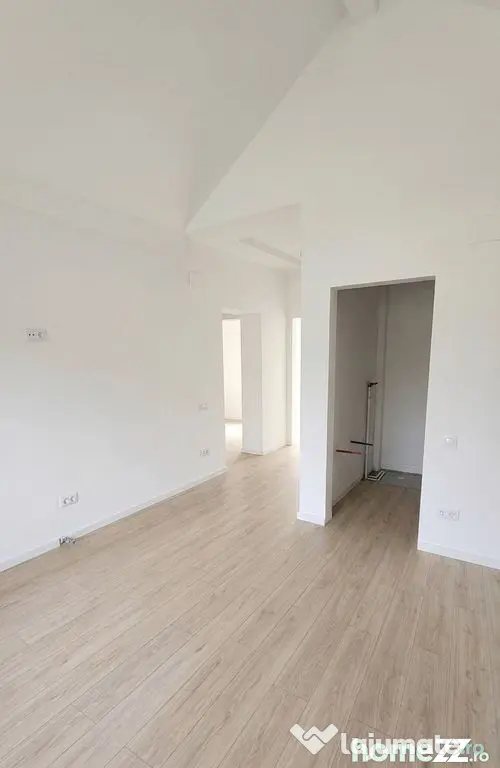 Apartament cu 2 camere 59,40 mp + 30 mp pod - Busteni car...