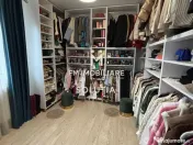 Apartament Ultracentral de vanzare pe Două Niveluri 