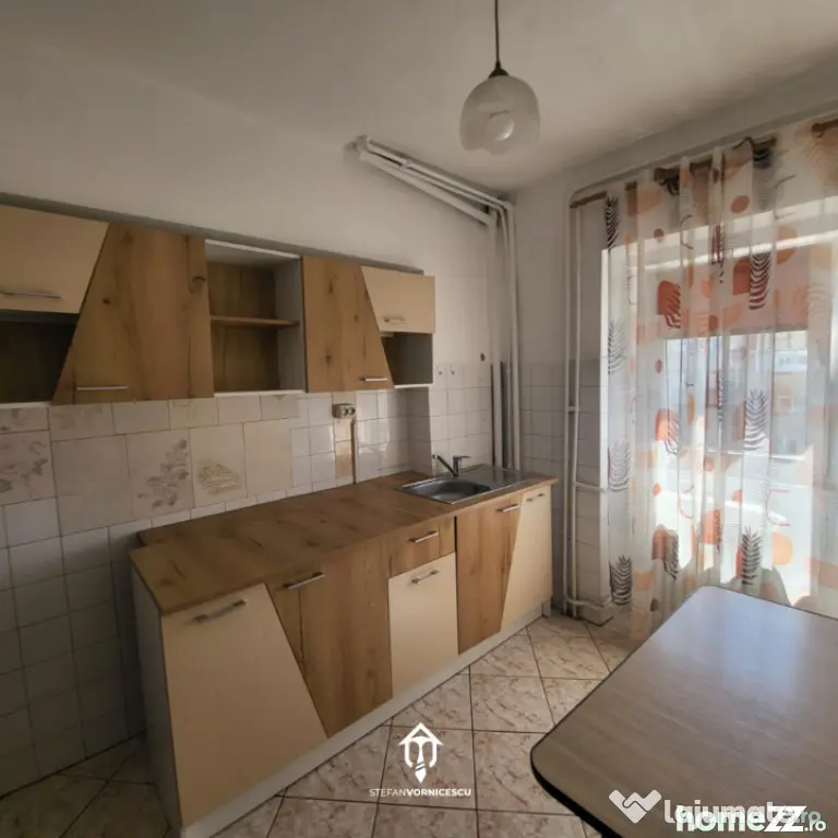 Apartament cu 2 camere decomandat | Str Garii