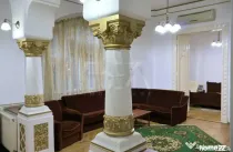 3 Camere | Piata Victoriei | Parter în vilă interbelică