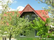 Casa individuala, 546 mp, 8 camere, 2 garaje, 2096 mp teren,