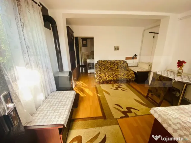 Casa individuala, 546 mp, 8 camere, 2 garaje, 2096 mp teren,