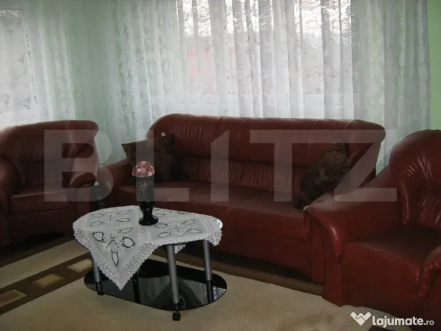 Casa individuala, 546 mp, 8 camere, 2 garaje, 2096 mp teren,