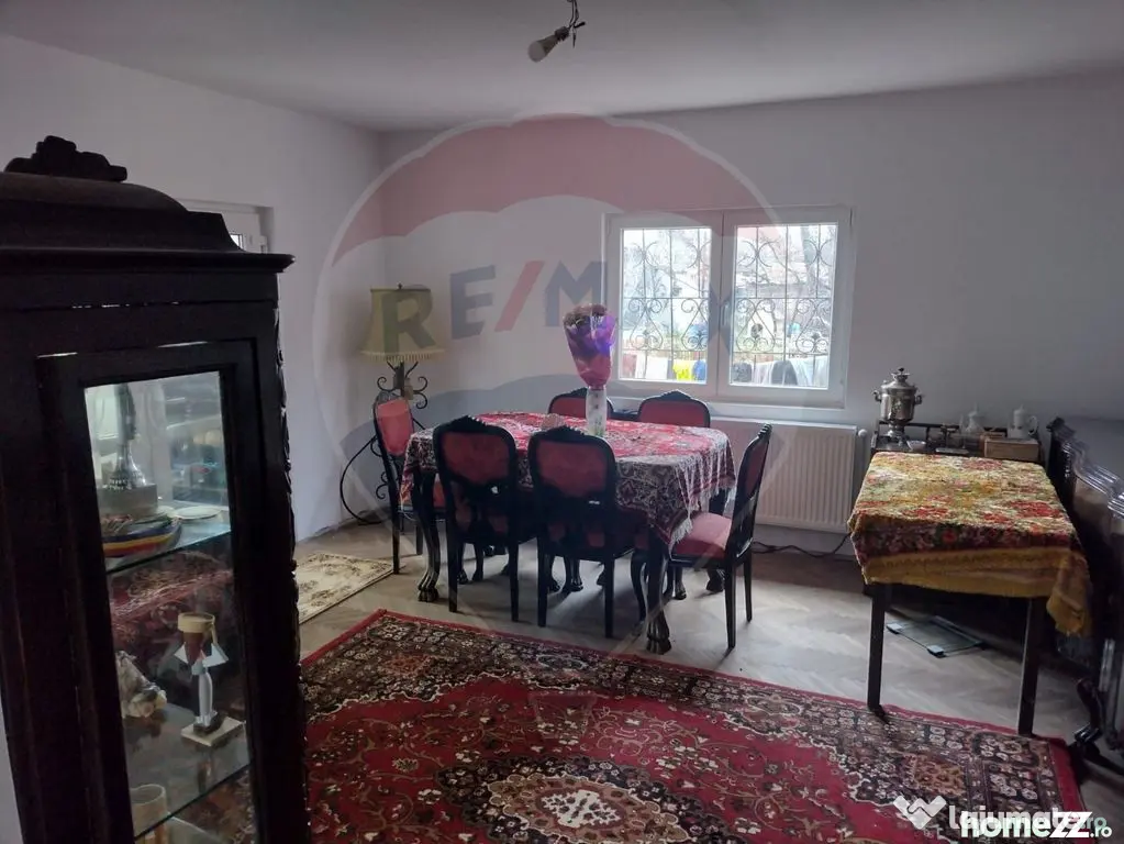 VanzareCasă 6 camere teren 1000mp Bâldana Tărtășeșt...