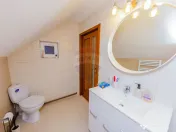 VILA CU TEREN GENEROS DE VANZARE/SCHIMB CU CASA 