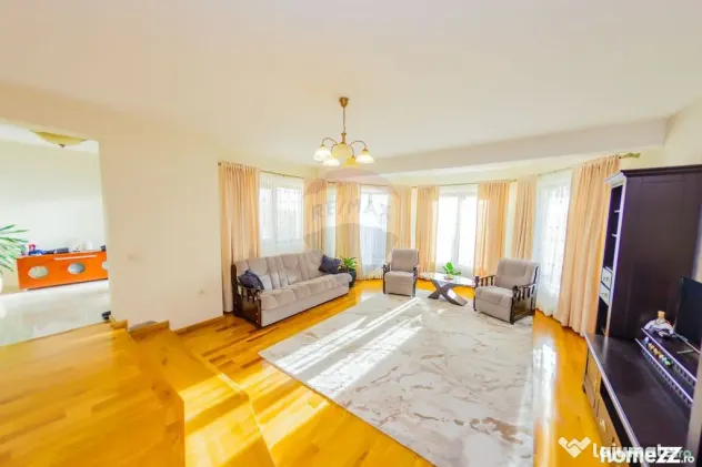 VILA CU TEREN GENEROS DE VANZARE/SCHIMB CU CASA - Tautii De Sus (Maramures)