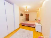 VILA CU TEREN GENEROS DE VANZARE/SCHIMB CU CASA 