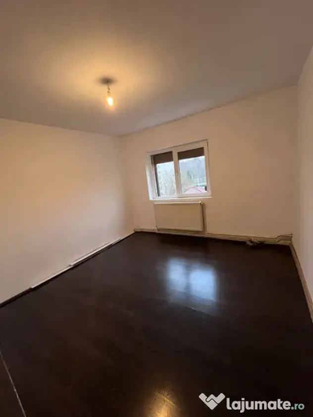 Apartament 3 camere decomandat, 71.84 mp, zona 1 Mai