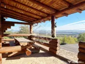 Casa pe deal din busteni, zona superba la 27 km de Oradea 