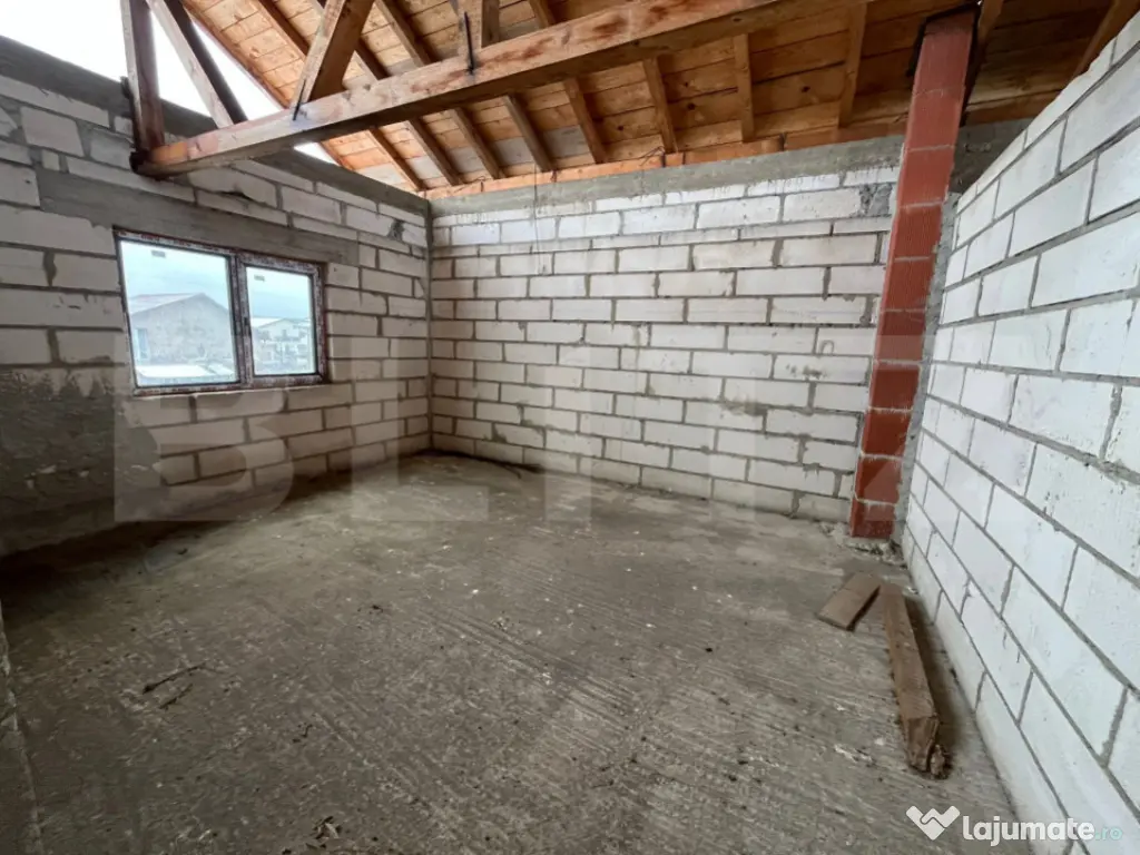 Casă la roșu P+E, 90 mp, teren 500 mp, localitate Decinden