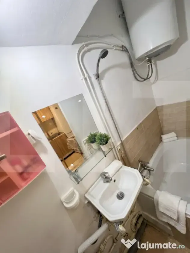 Garsonieră 21,25 mp – mobilată și utilată