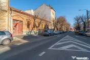 Apartament 2 camere parter înalt, amenajat complet. 