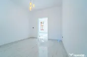 Apartament 2 camere parter înalt, amenajat complet. 