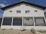 Duplex cu perete dublu- 4 camere - 2 bai - apa curenta - po