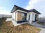 Casa individuala - 4 camere - panouri solare - gaz- curent -