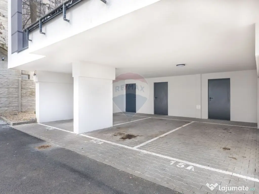 Apartament 2 camere, de închiriat, Adora Central, parcar...