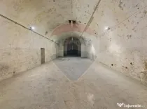 Spațiu comercial de 500mp de închiriat în zona Aradul Nou