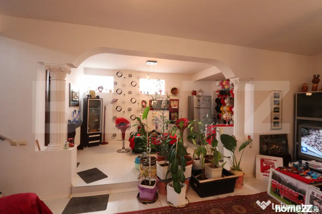 Casă P+M solidă, cu teren generos, 179 mp, zona Exterior S - Racari (Dambovita)
